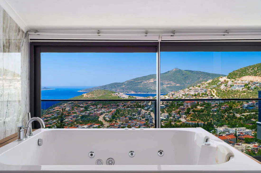 Jacuzzi